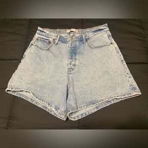 Abercrombie & Fitch Curve Love High Rise Dad Shorts